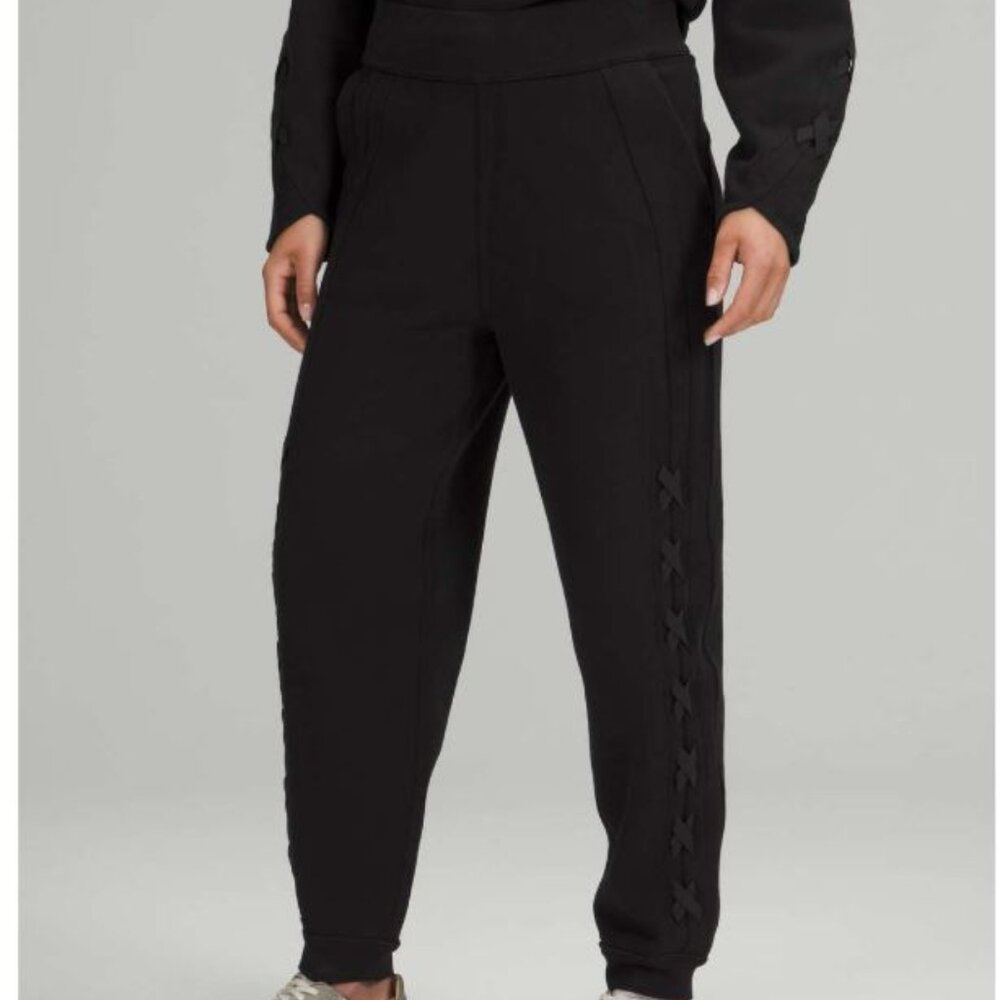 Lululemon Black Braided Detail High-Rise Jogger Sweatpant - Size 4